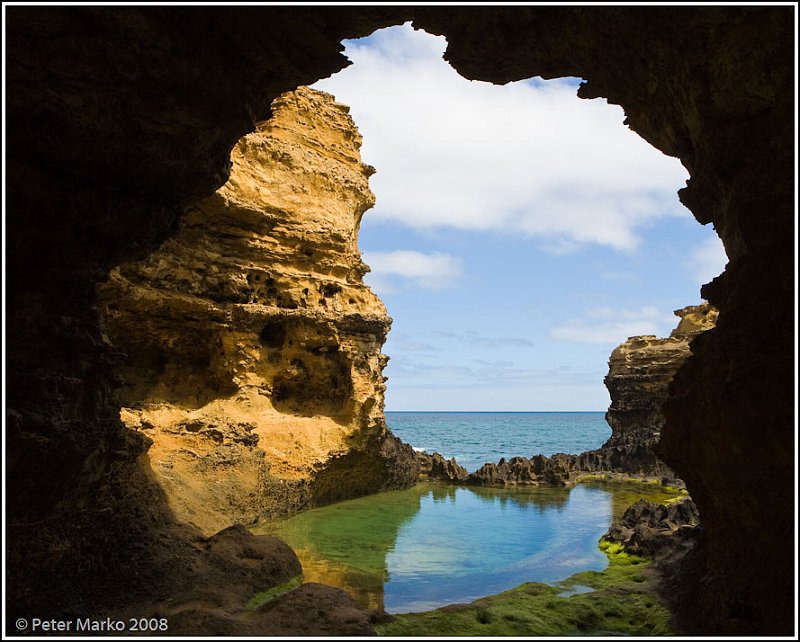 WV8X9345.jpg - Colourful tidal pool, the Grotto, Great Ocean Road, Australia.