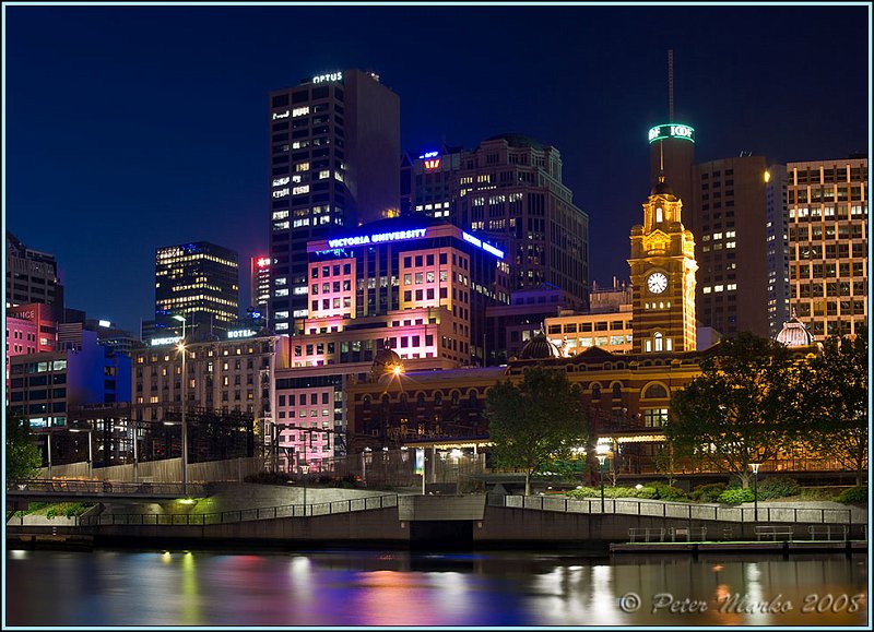Melbourne_pano_03.jpg - Melbourne Central Business District in the night (6933 x 4998 pixels). Victoria, Australia.
