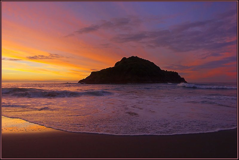 IMG_4312_print.jpg - Sunset, Back Beach, New Plymouth, New Zealand