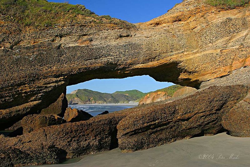 Wharariki_Beach_4.jpg - Wharariki Beach, South Island, New Zealand
