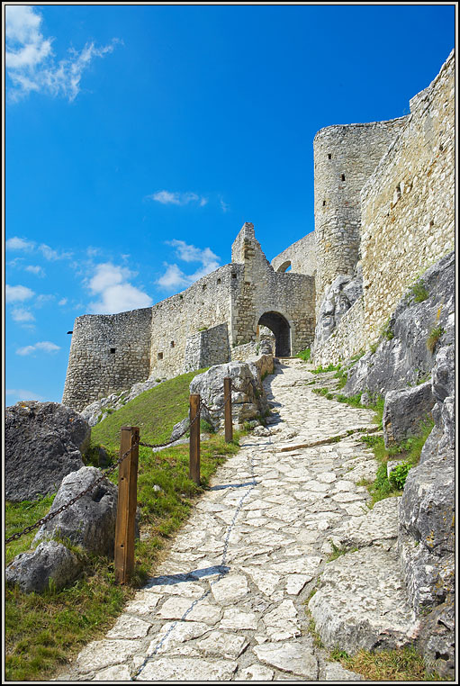 WV8X0708.jpg - Spisky Castle, Slovakia 2006